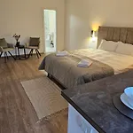 Terrace Hill House شقة *