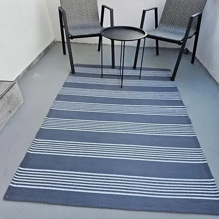 דירה Terrace Hill House בראשוב